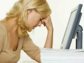 Darbdiena, ofisā strādājošo attiecības un horoskops