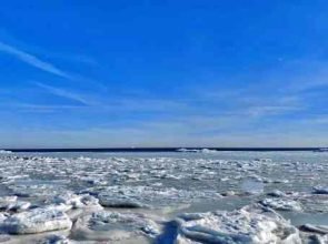 Liepājas pludmale, mainīgā maģija ledainos marta vējos